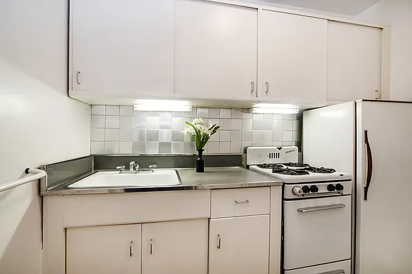 Sold by Compass | media 42