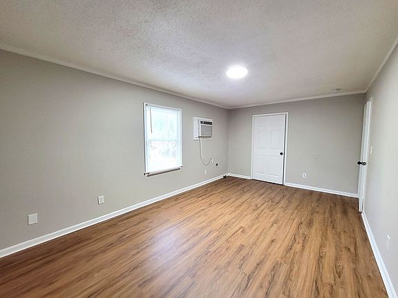 4th image of 1201 Butler St #6