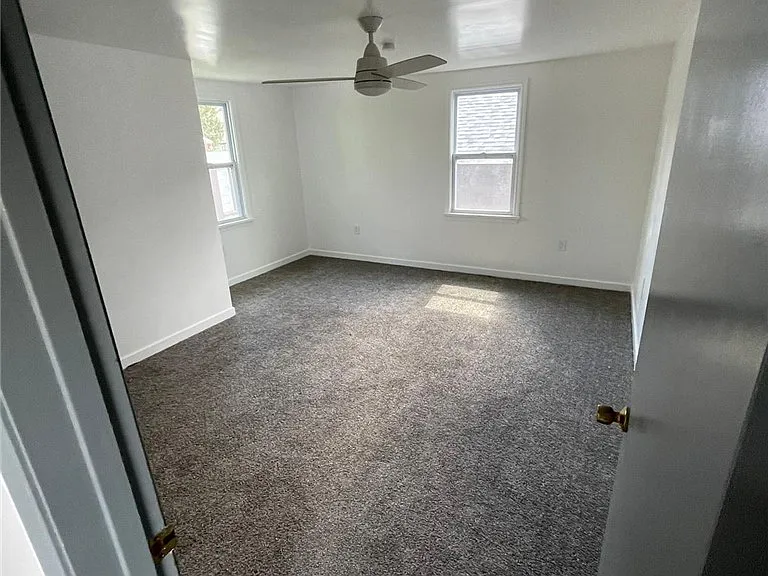 1371 Crucible St — Photo 13