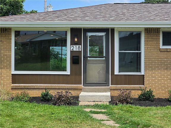 2nd image of 218 Garden City Dr