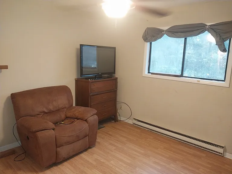 1014 Greenville Hwy #A — Photo 12