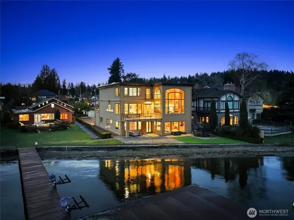 4701 NE Shore Place, Lake Forest Park, WA 98155