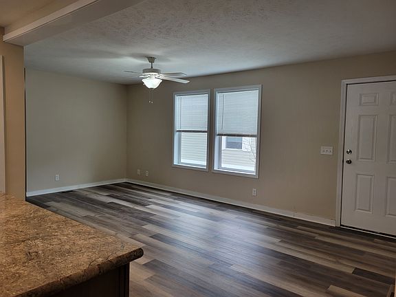 4th image of 27 Mockingbird Dr