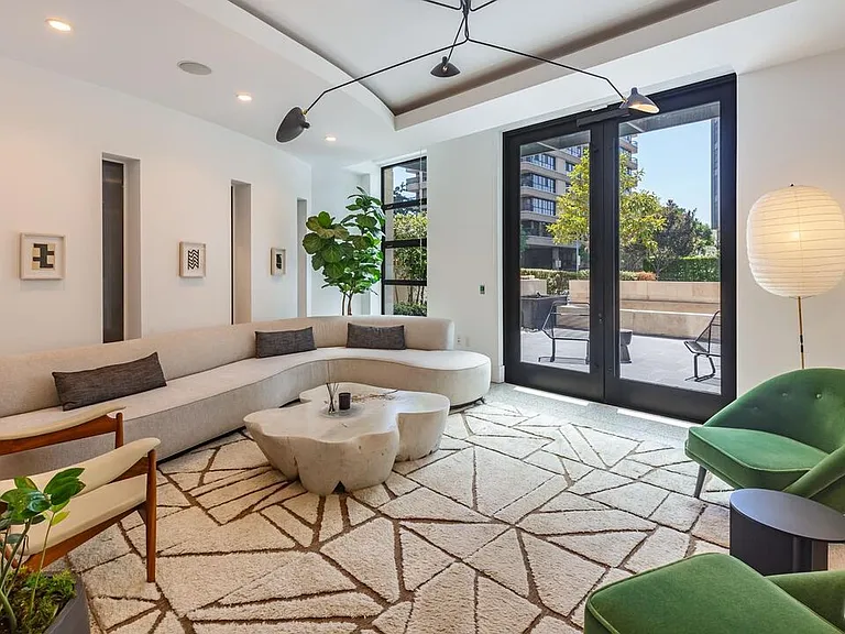 10777 Wilshire Blvd #205 — Photo 31