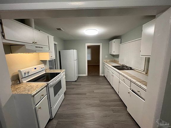 5th image of 3118 W Gadsden St