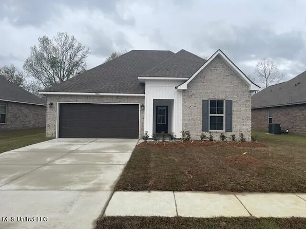 14361 Southern Magnolia Ave, Gulfport, MS 39503