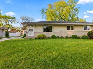 N88W18011 Christman Rd, Menomonee Falls, WI 53051