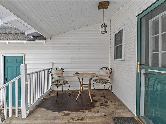 5th image of 205 US Route 2