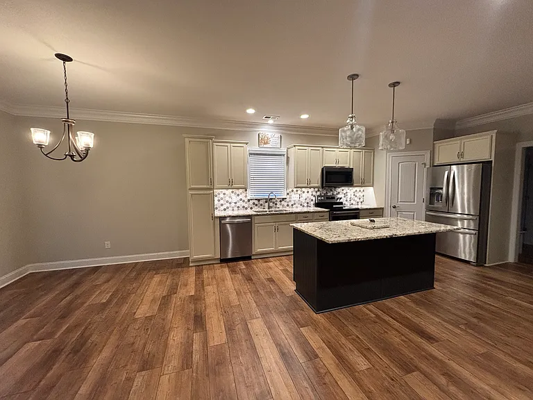 1155 Stoney Ridge Blvd — Photo 5