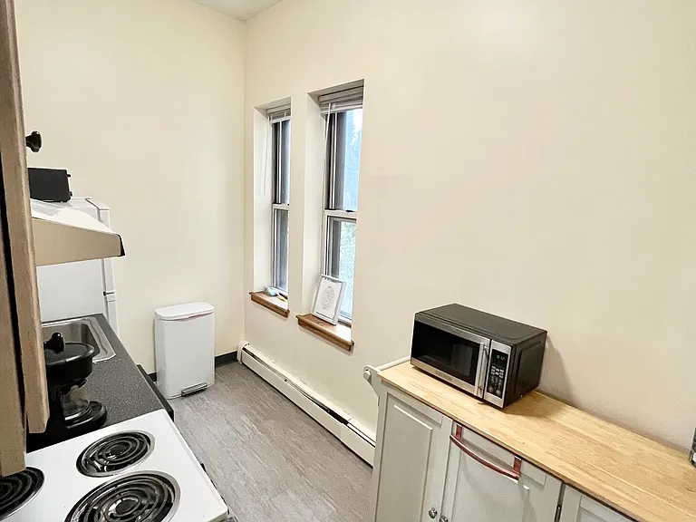 213 Chestnut Hill Ave — Photo 4