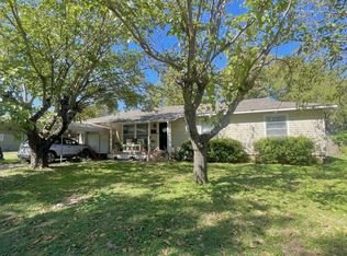 814 Turner St, Cleburne, TX 76033