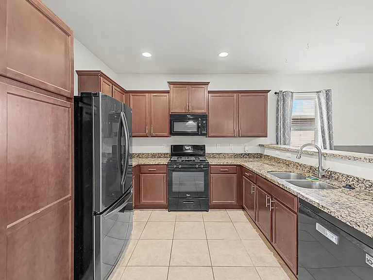 11377 W Folsom Point Dr — Photo 10