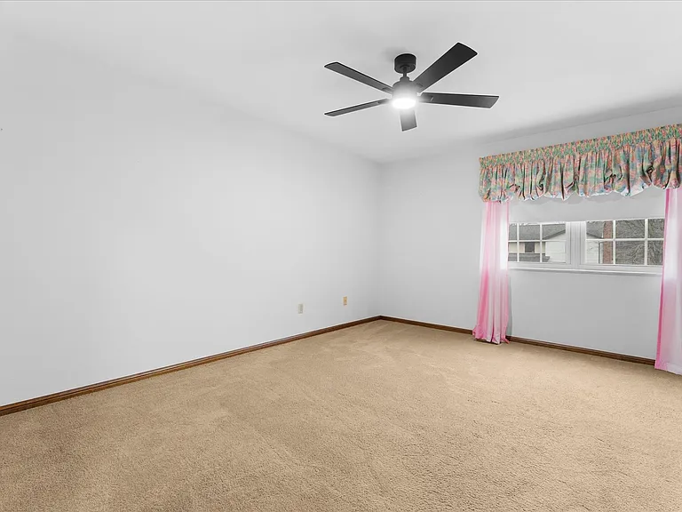 1017 Woodleaf Dr — Photo 27