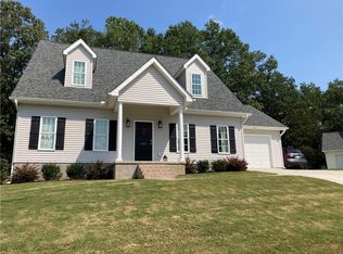 107 W Chestnut Ct, Central, SC 29630