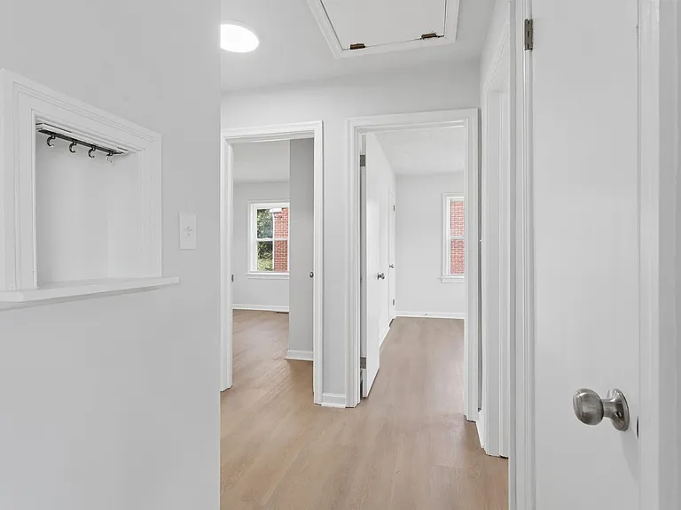 1815 Canterbury Rd — Photo 12