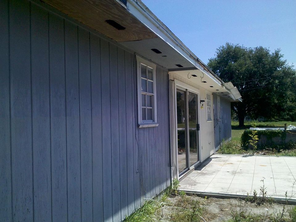 2nd image of 1465 23rd St SW