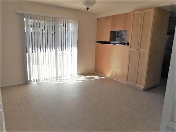2nd image of 273 Daytona Dr