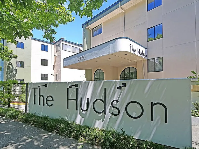 The Hudson — Photo 30