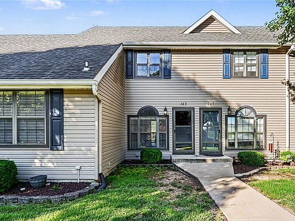 3rd image of 145 Stonebridge Ln #145