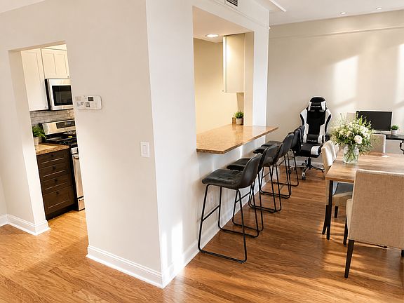 2nd image of 1597 Washington St APT 505