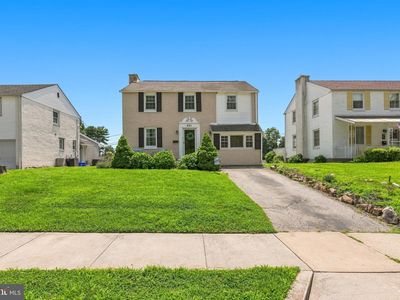 461 Summit Ave, Philadelphia, PA, 19128