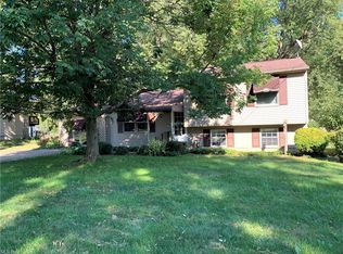 1571 Sunnyacres Rd, Akron, OH 44321