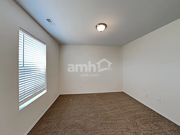 18704 94th Avenue Ct E — Photo 22