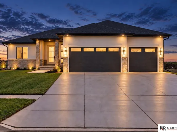 8939 Dragonfly Ln, Lincoln, NE 68526