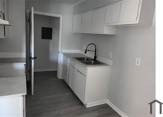2 bed, 900 sqft, $800 — Photo 1