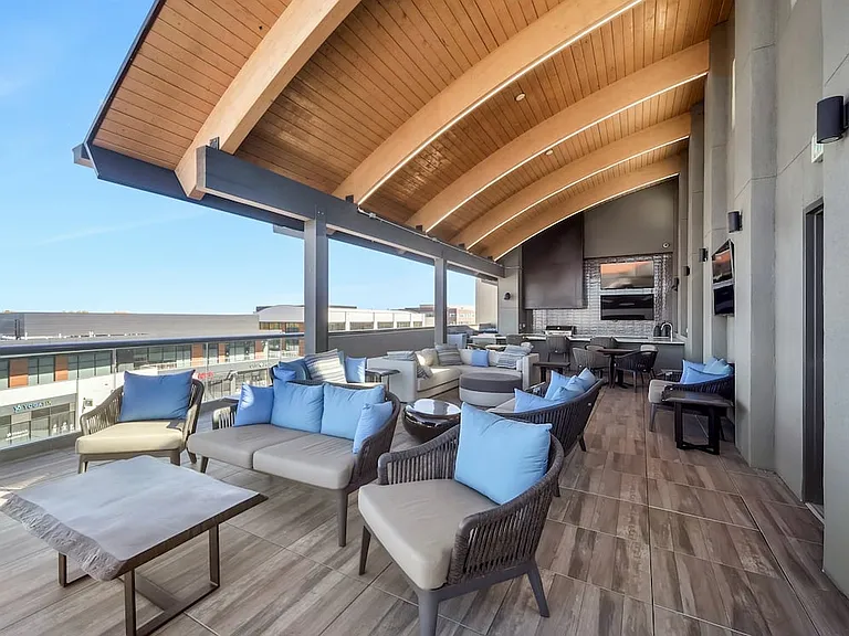 Sky lounge terrace