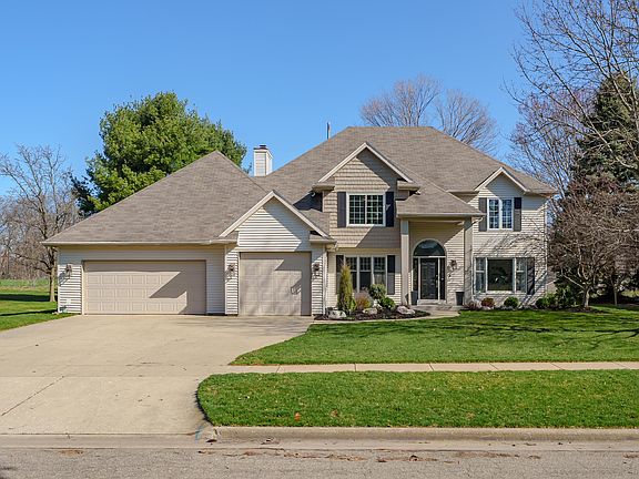 2nd image of 7392 Dunross Dr