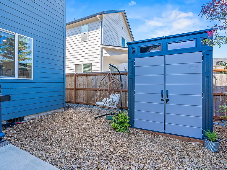 10001 NE 44th Ct — Photo 31
