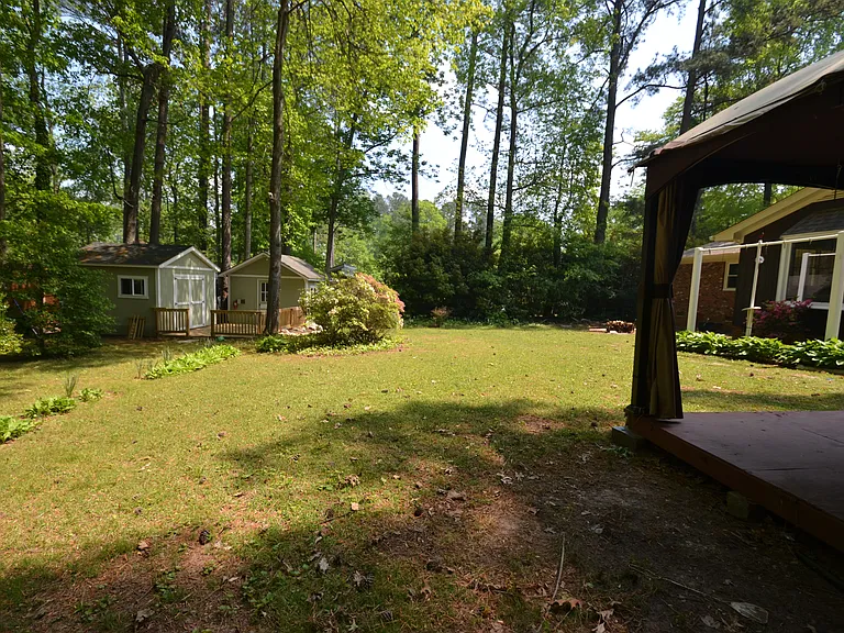 806 Kingswood Dr — Photo 46