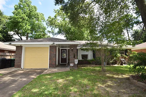 1130 Stonecrest Dr Photo 1