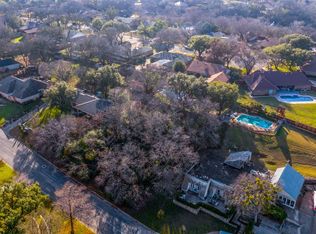 305 Cedar Creek Ct, Fort Worth, TX 76103