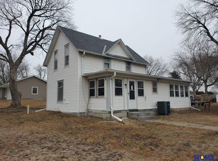 104 W 5th St, Hickman, NE 68372