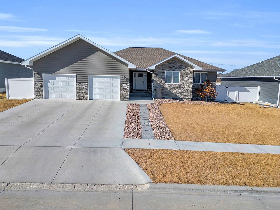 1st image of 4706 16th Avenue Pl