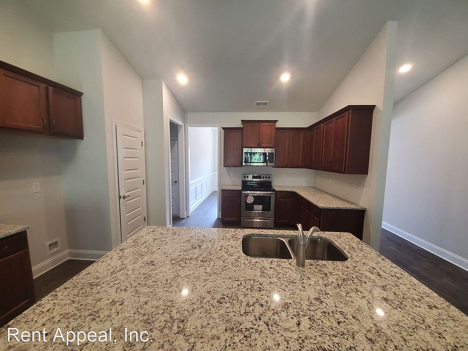 1st image of 38 Park Ave