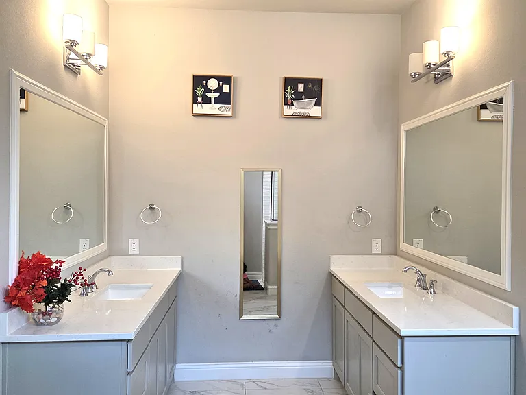 8066 Glastonbury Dr — Photo 12