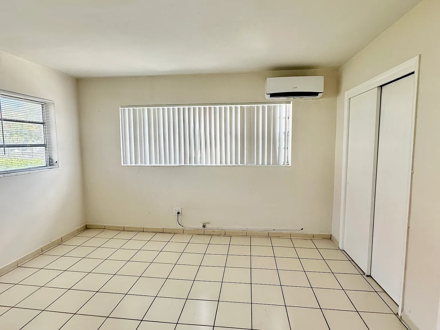 11605-07 Canal Dr — Photo 2