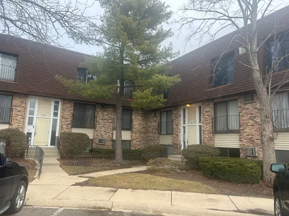 194 S Waters Edge Dr APT 102, Glendale Heights, IL 60139
