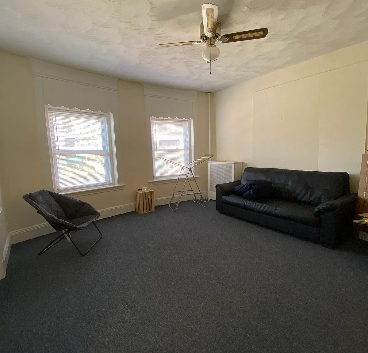 18 Mount Hood Road Apartments — Photo 1