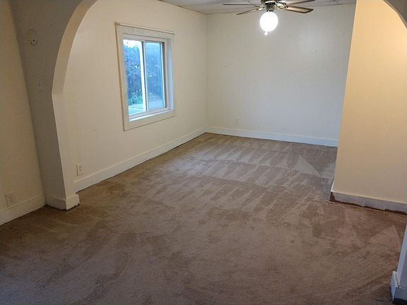 3rd image of 51 Gierlach St