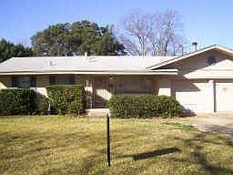 1st image of 3617 Northcut Dr
