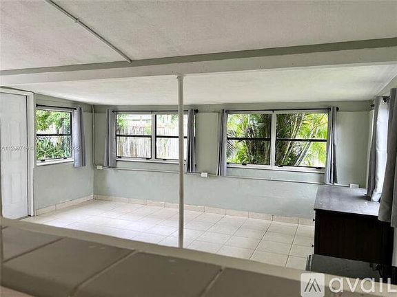 5th image of 2172 SW 37th Ter