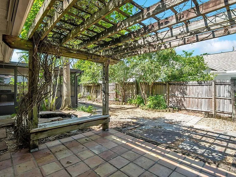 1763 Lady Slipper Cir — Photo 15
