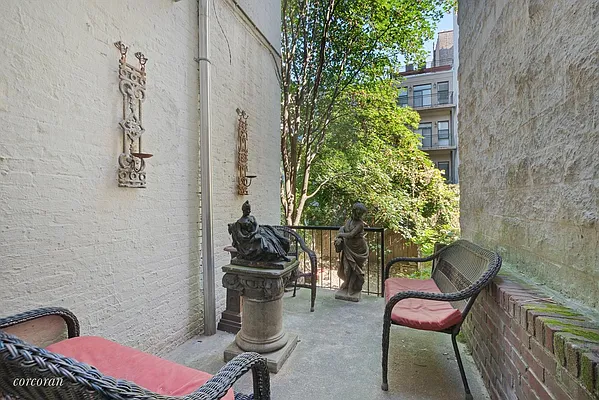 Rented by Corcoran | media 54