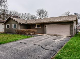 2212 115th St E, Burnsville, MN 55337