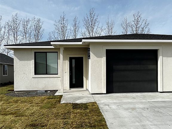2nd image of 4074 Quinn Dr NE