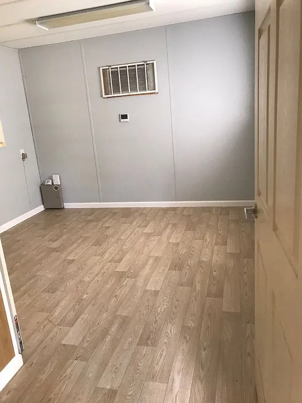 2 bed, 1.0 bath, 700 sqft, $700 — Photo 4